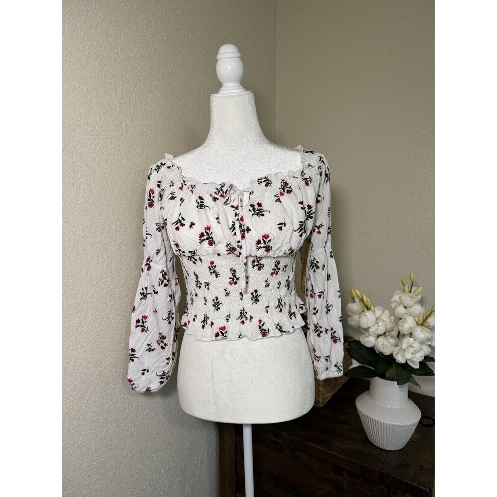 Almost Famous -Long Sleeve Over the Shoulder Blouse Size L